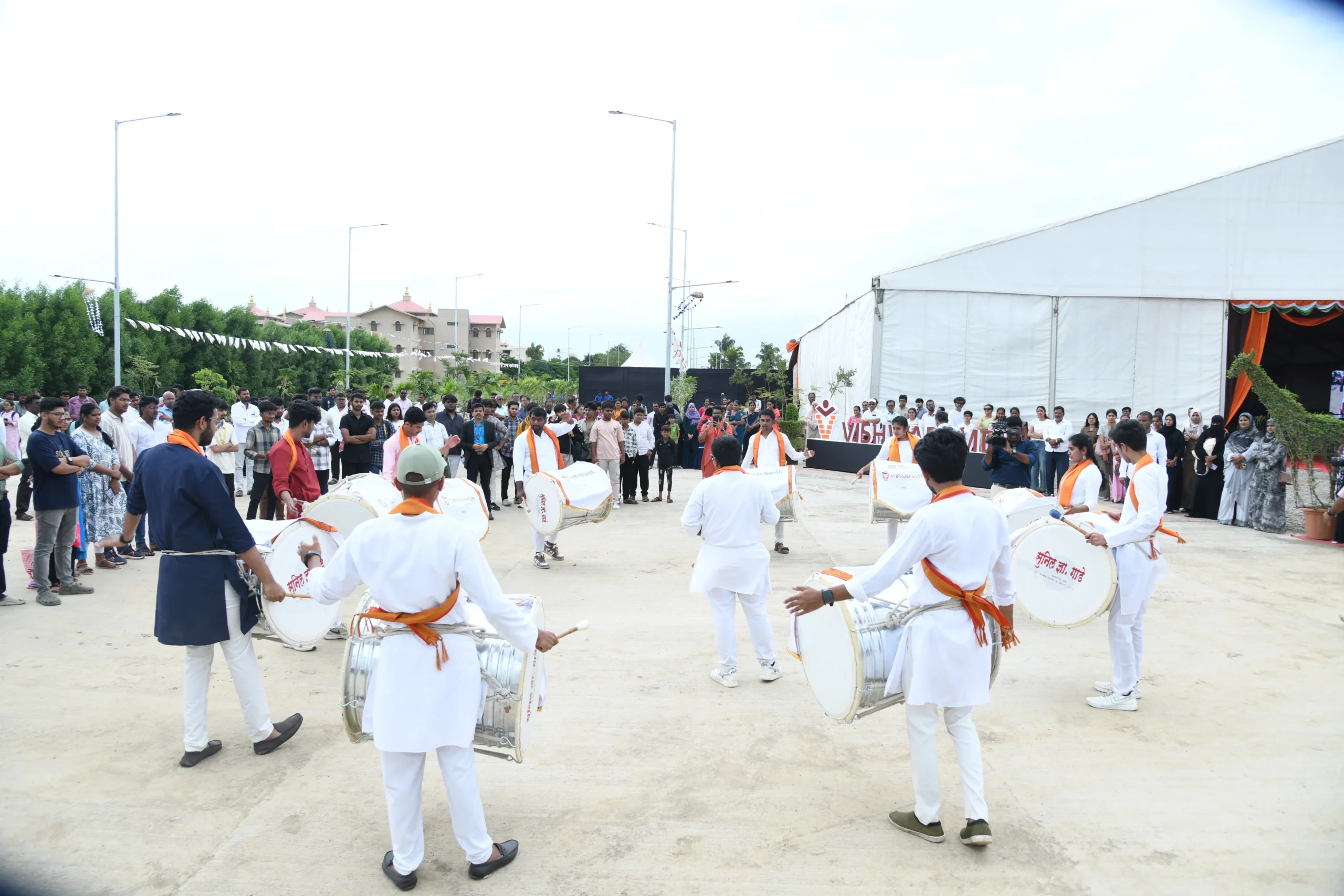 Students at MITVPU
